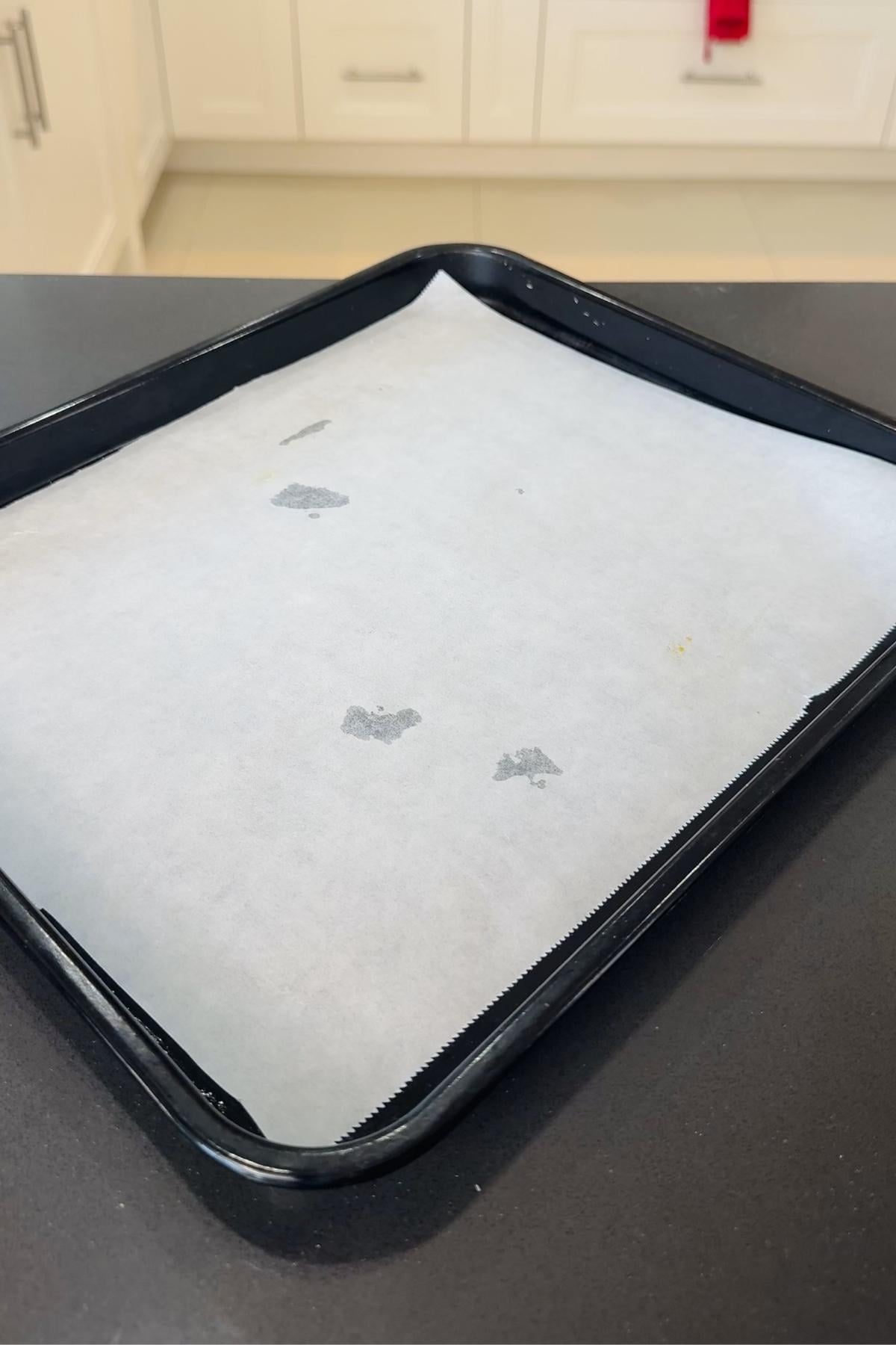 Baking sheet with parchment paper.