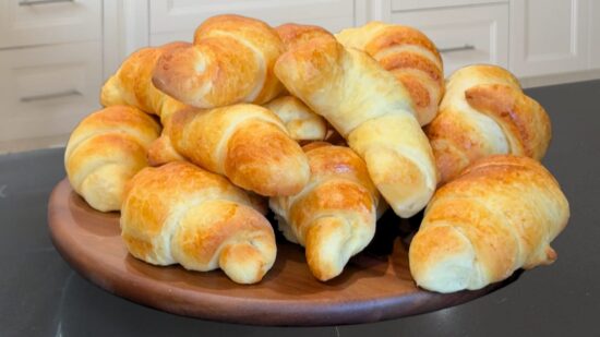 Crescent Roti Homemade Crescent Rolls Recipe - Minoo Makes Stuff