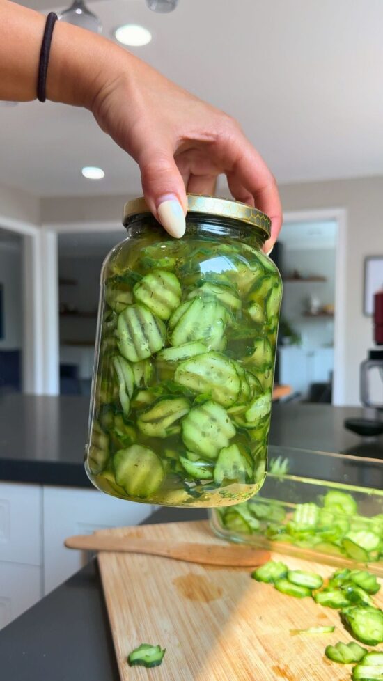 Homemade pickles in a jar, ready to eat. Quick & easy pickle recipe.