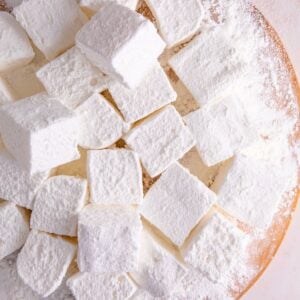 Homemade marshmallows dusted with powdered sugar.